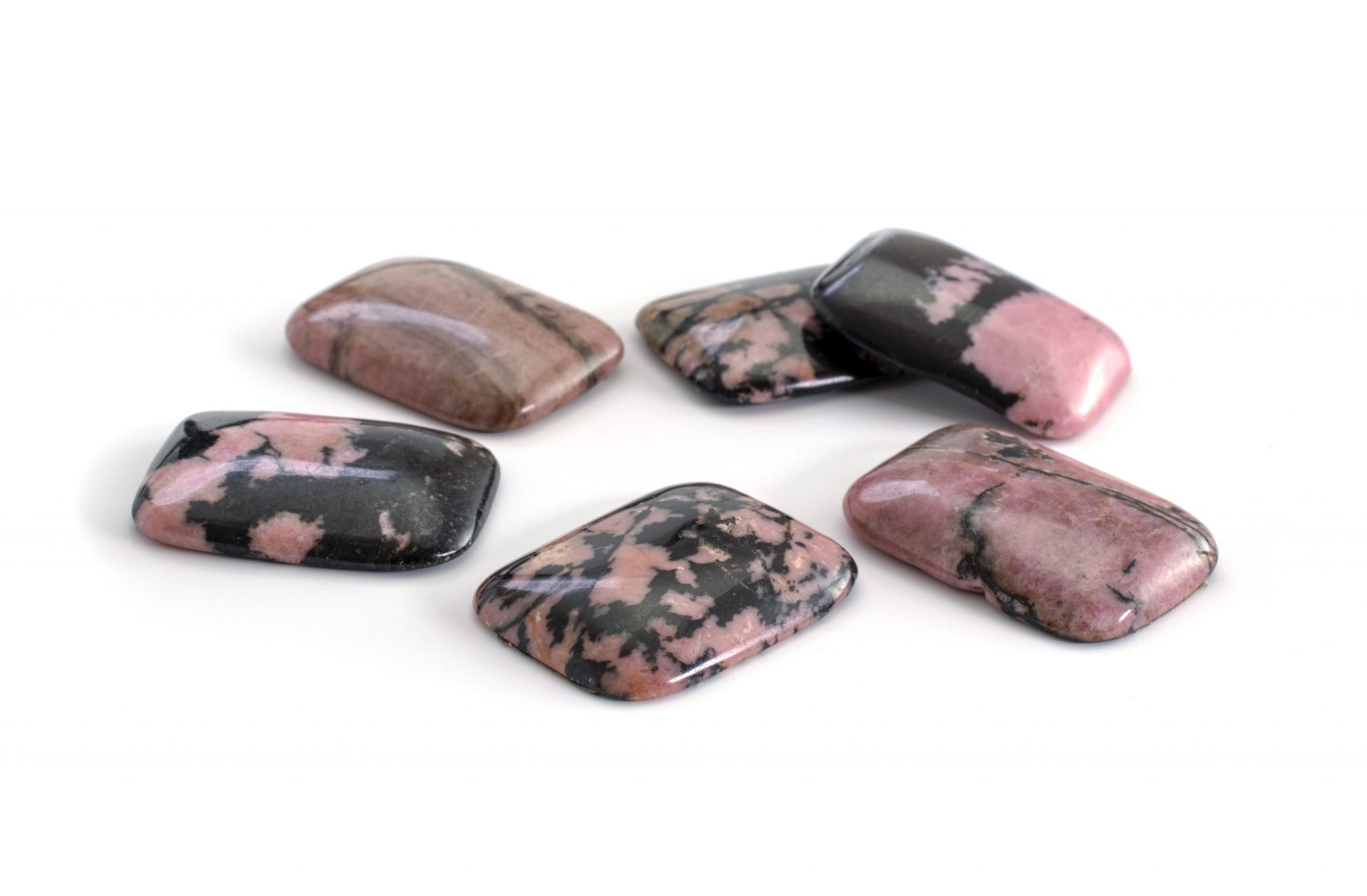 Rhodonite: Meaning, Healing Properties & Uses of this Pink Crystal